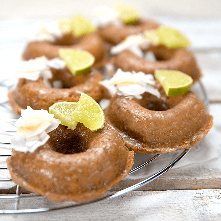 Donuts mit karamellisierten Limetten als Topping