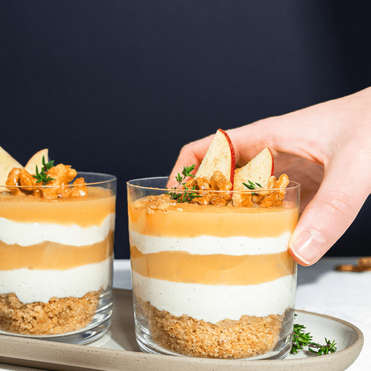 Apfel-Tiramisu mit LEICHT&CROSS Rustica - LEICHT&CROSS Apfel-Tiramisu mit LEICHT&CROSS Rustica - LEICHT&CROSS