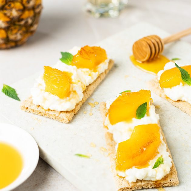 Gebackene Birne mit LEICHT&amp;CROSS zum Dippen - LEICHT&amp;CROSS