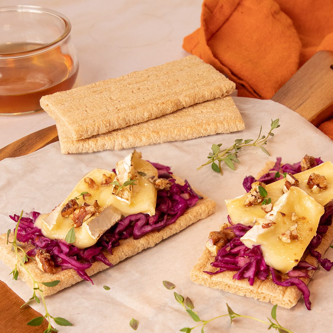 Der bunte Genuss: Rotkohl Bruschetta auf LEICHT&amp;CROSS GOLDWEIZEN ...